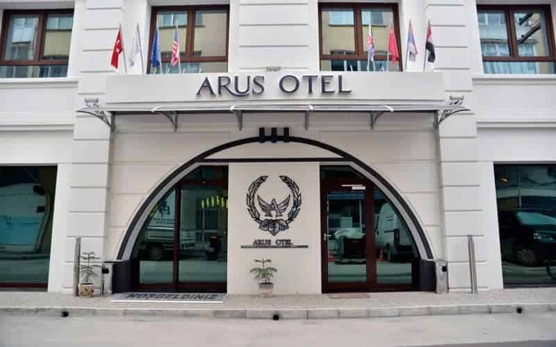Arus Otel